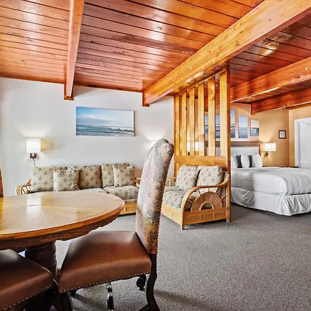Oceanfront Inn Suite #6- King Bed